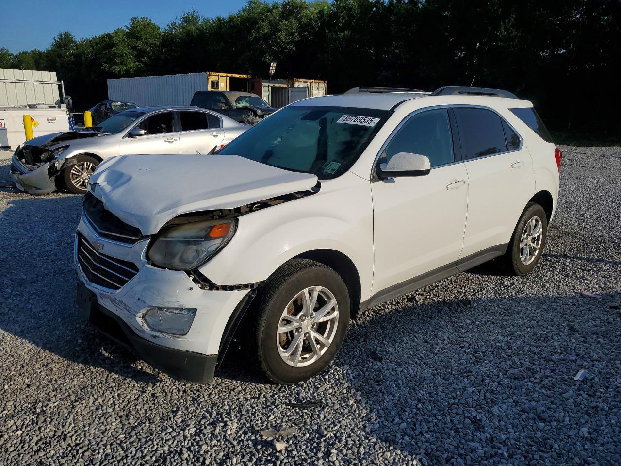 2016 Chevrolet Equinox LT, VIN 2GNALCEK4G1141652 — Front end