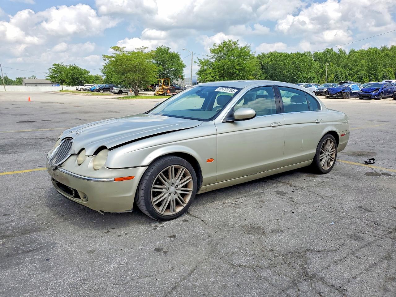 2006 Jaguar S-Type 3, VIN SAJWA01A86FN66686 — Front end