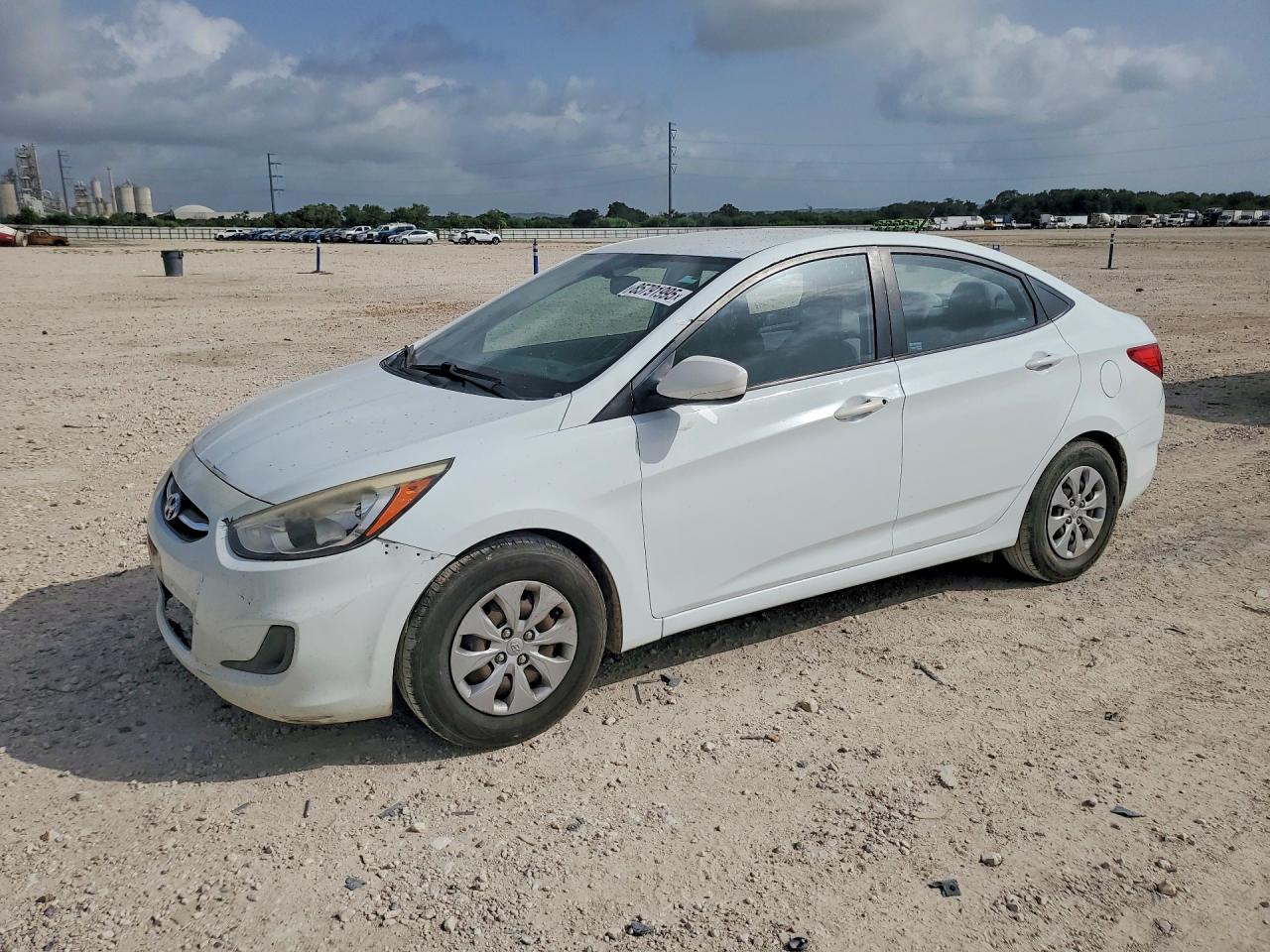 2015 Hyundai Accent GLS, VIN KMHCT4AE3FU817174 — Front end