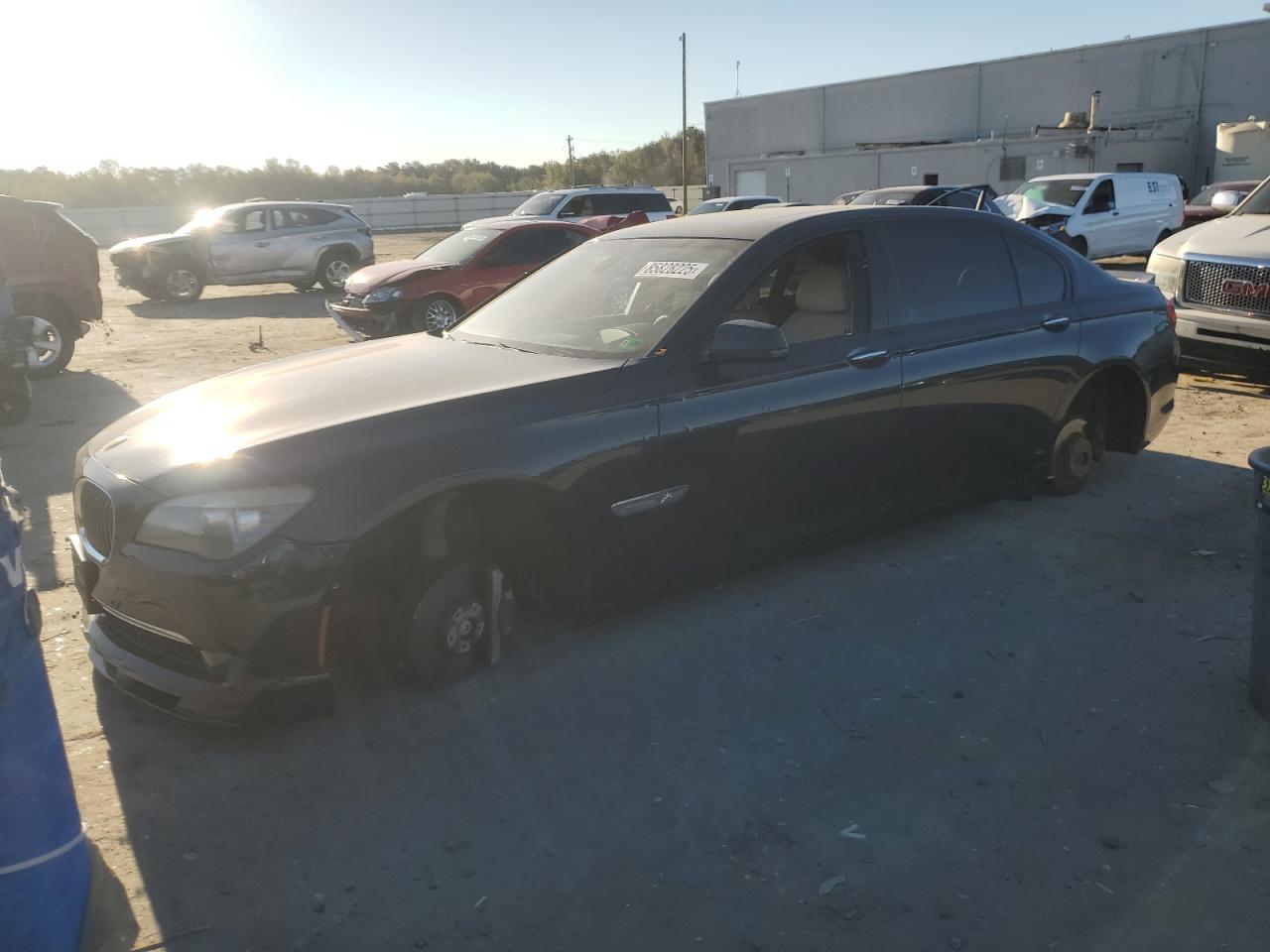 2011 BMW 7 Series 750Li xDrive, VIN WBAKC8C52BC449037 — Undercarriage