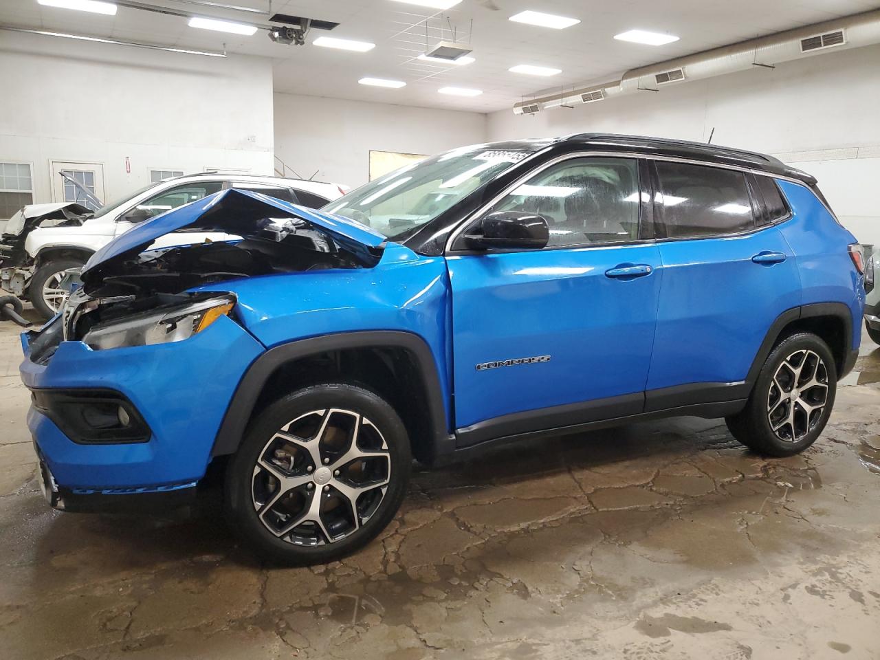 2024 Jeep Compass Limited, VIN 3C4NJDCNXRT115268 — Front end