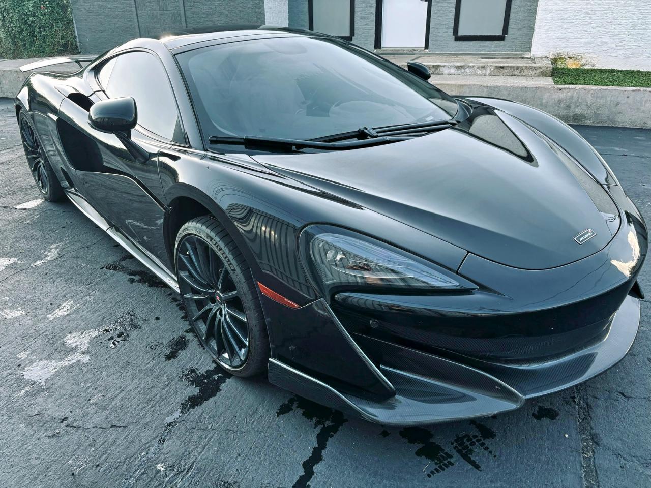 2017 McLaren 570GT, VIN SBM13GAA3HW002241 — Missing or altered VIN