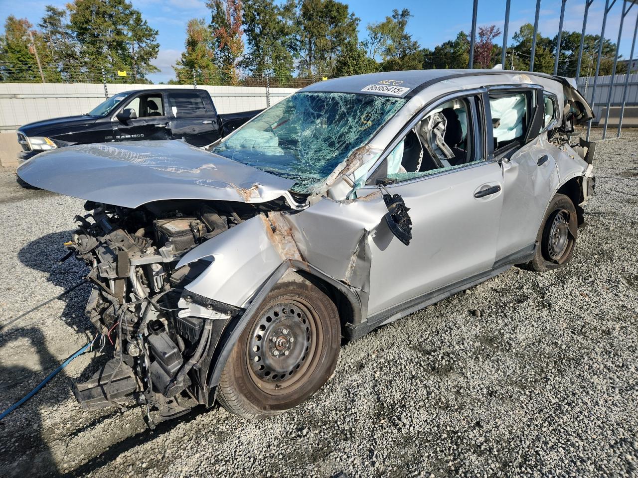2018 Nissan Rogue S, VIN KNMAT2MT7JP622213 — All over