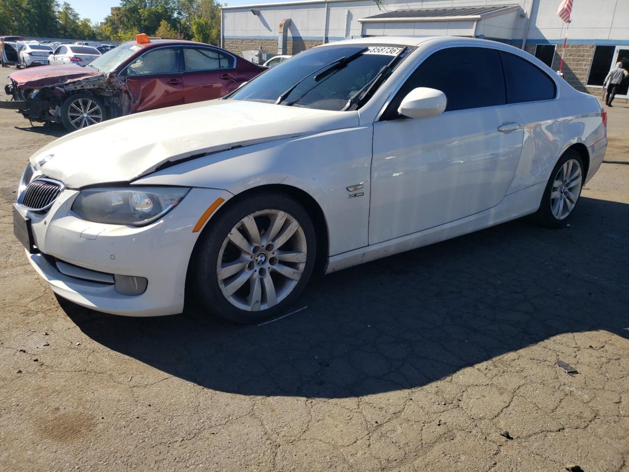 2013 BMW 3 Series 328i xDrive, VIN WBAKF3C5XDJ385984 — Front end