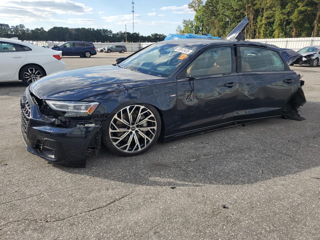 2024 Audi A8, VIN WAULDAF80RN001330 — Зад