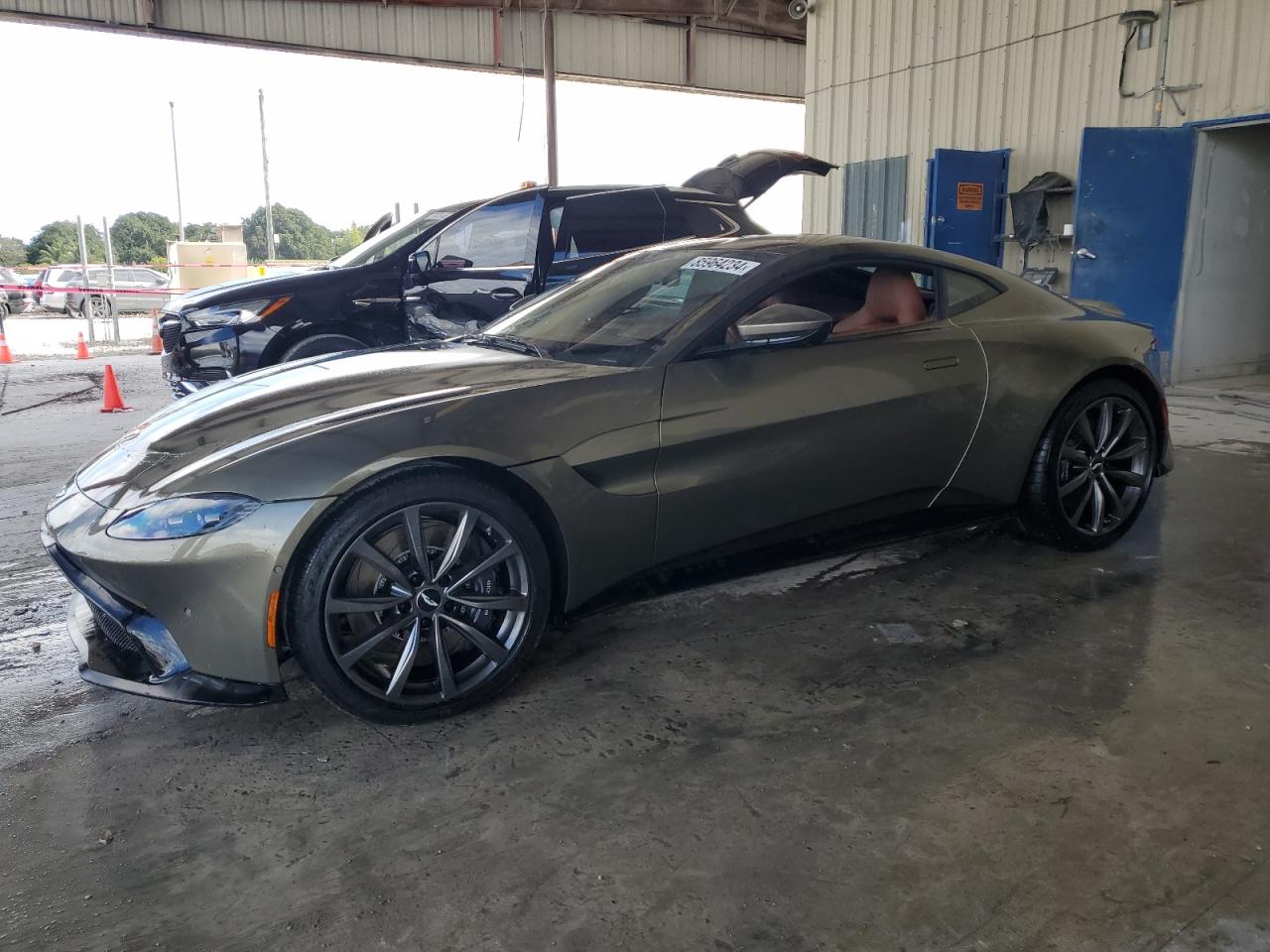 2020 Aston Martin Vantage, VIN SCFSMGAW8LGN05032 — Мелкие вмятины и царапины