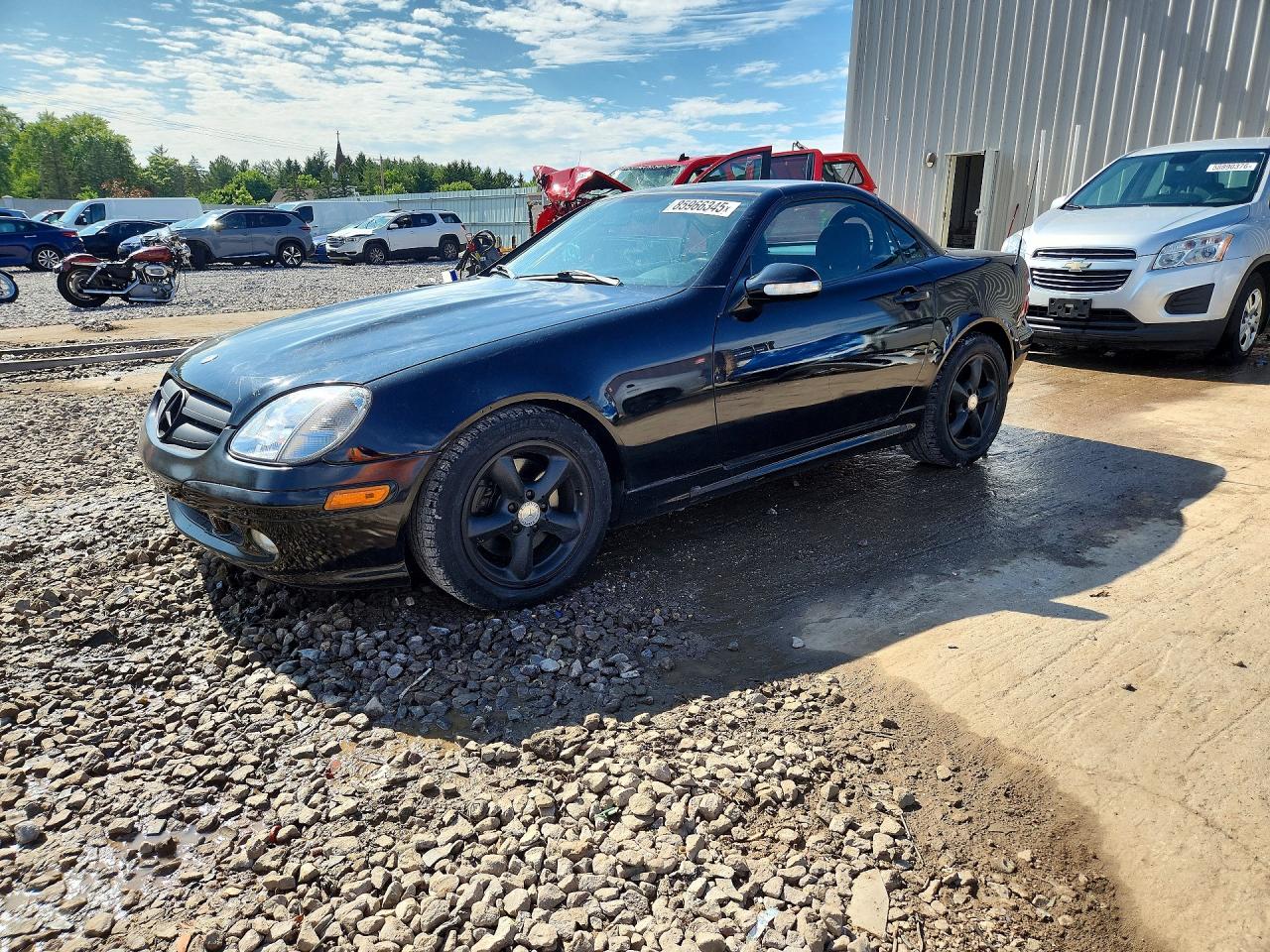 2003 Mercedes-Benz SLK 320, VIN WDBKK65F43F284008 — Normal wear