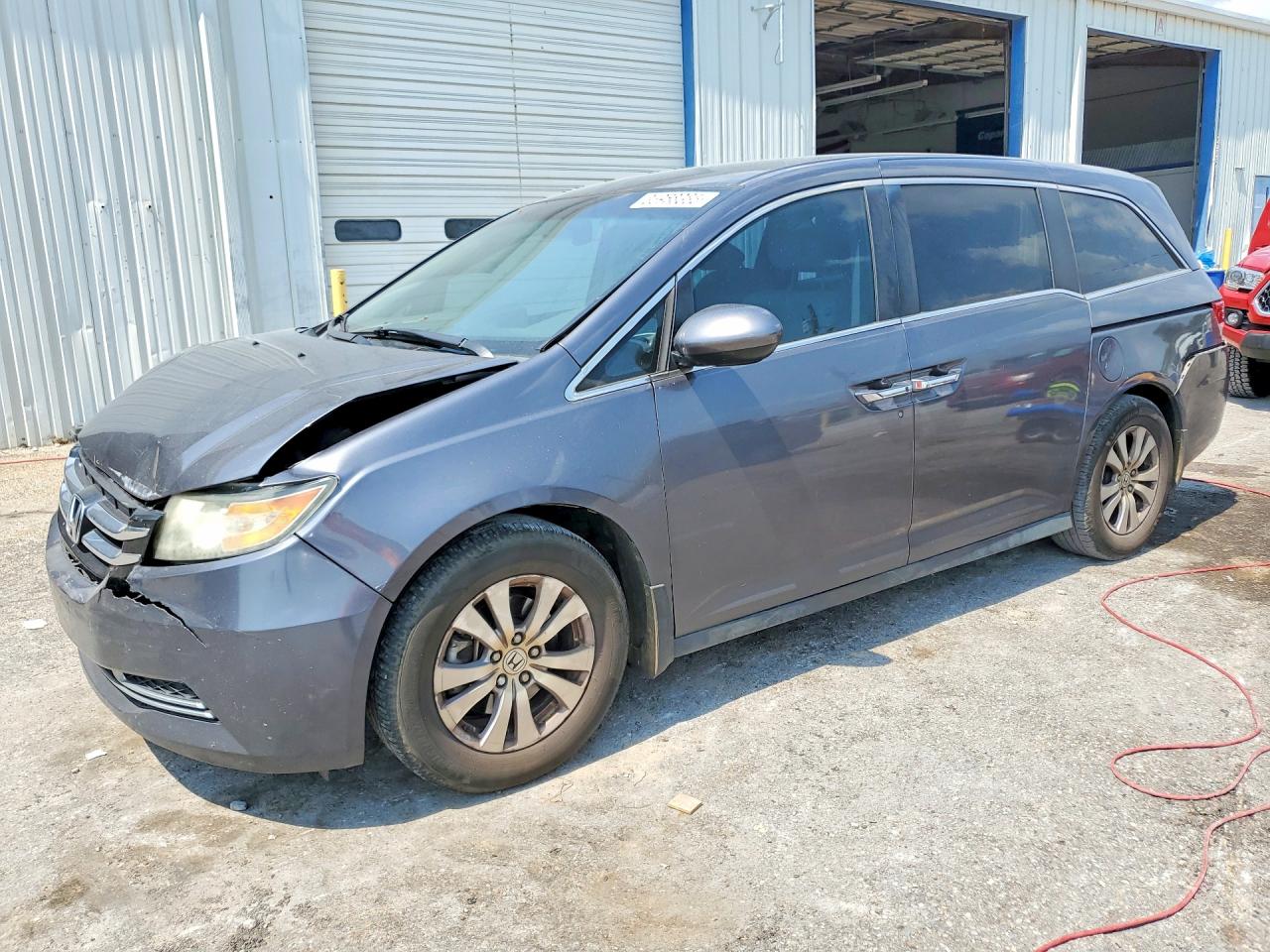 2017 Honda Odyssey EX, VIN 5FNRL5H45HB004366 — Front end
