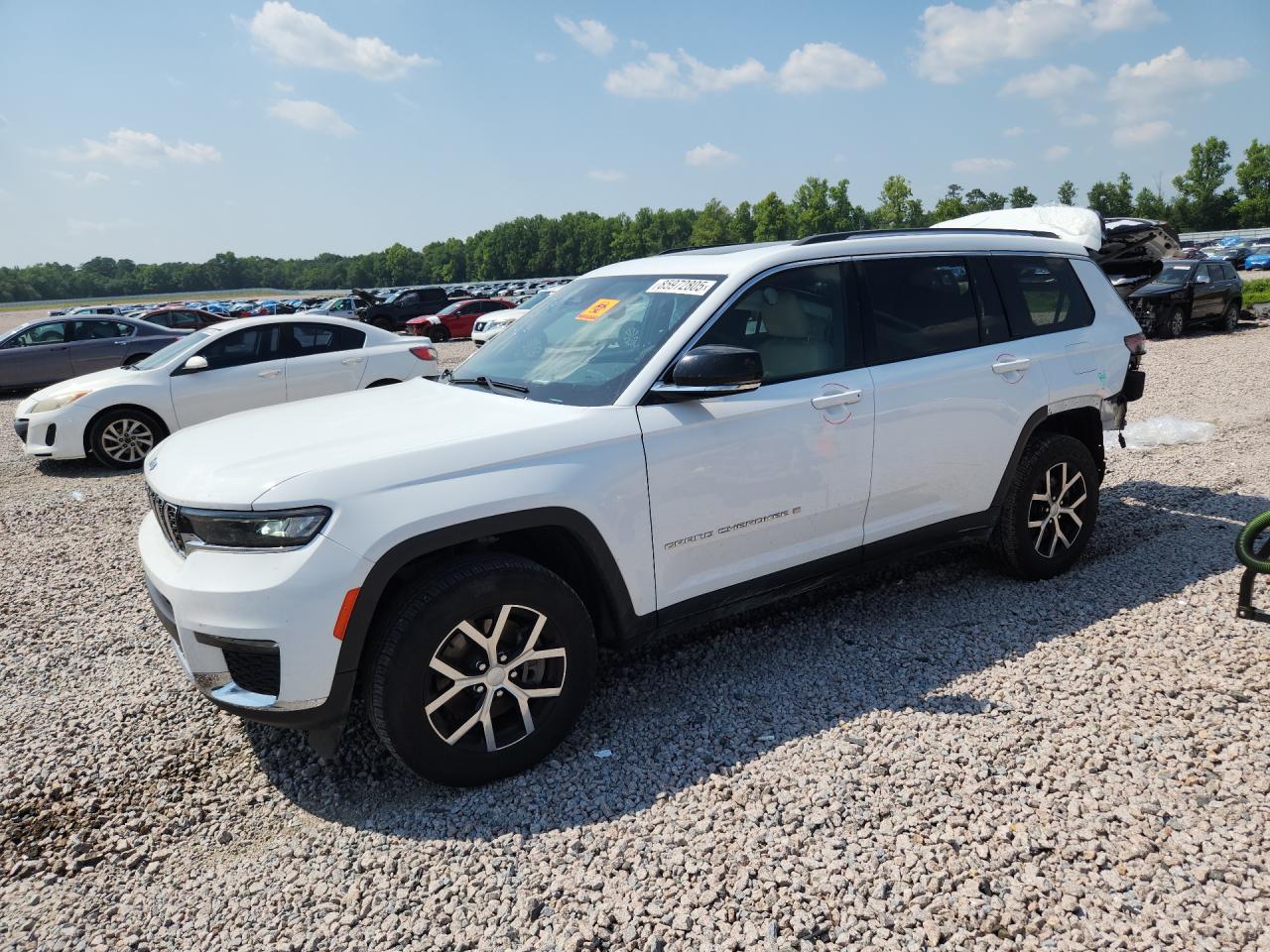 2023 Jeep Grand Cherokee Limited, VIN 1C4RJKBG3P8854339 — Rear end
