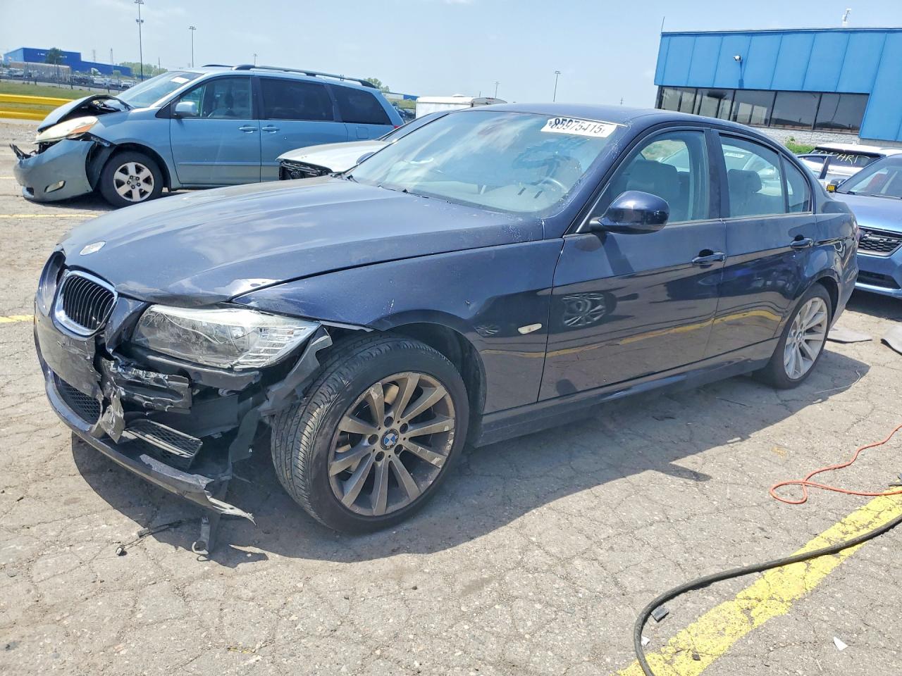 2009 BMW 3 Series 328i, VIN WBAPH77569NM30372 — Front end