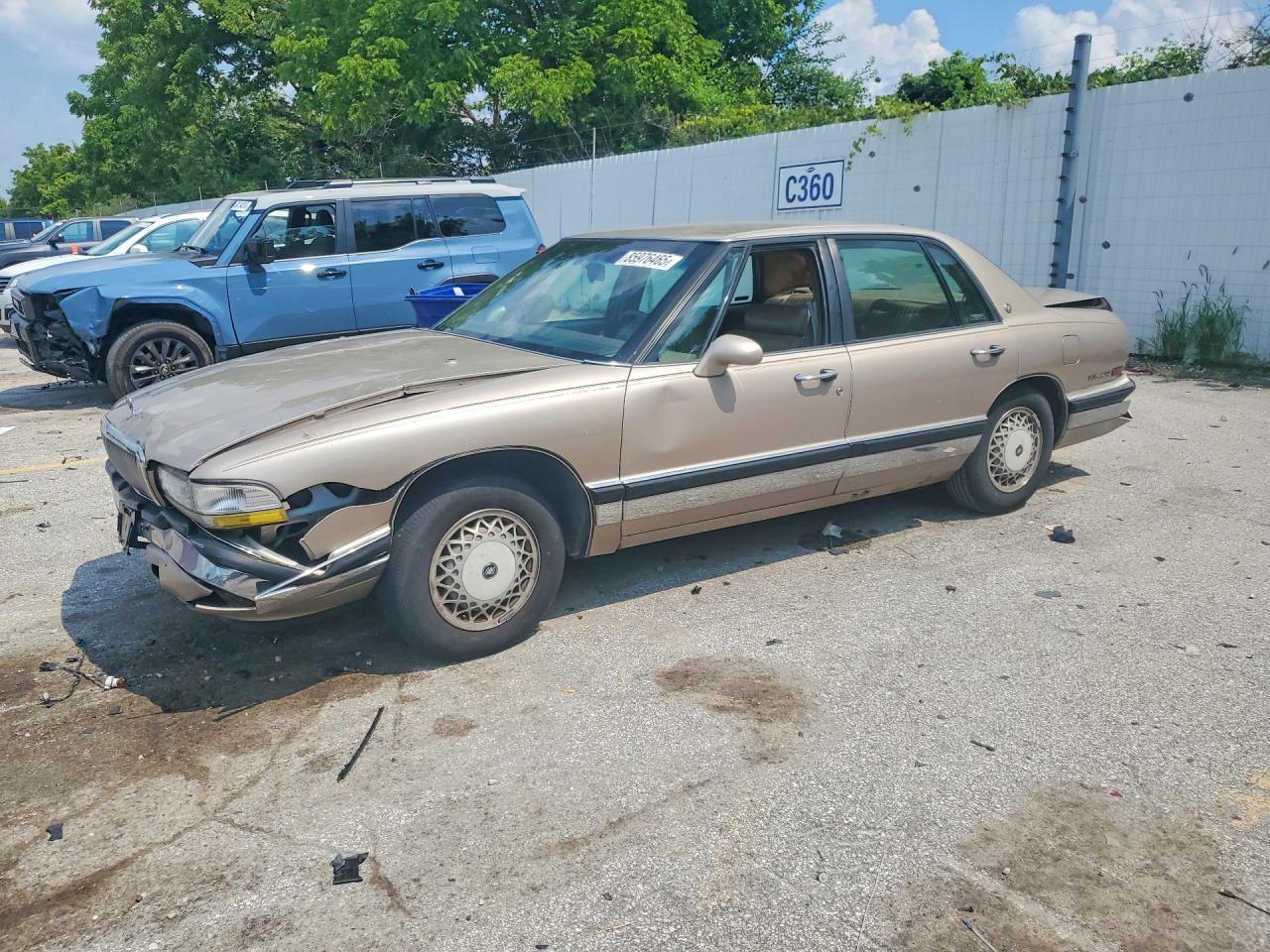 1993 Buick Park Avenue, VIN 1G4CW53L5P1600947 — Front end