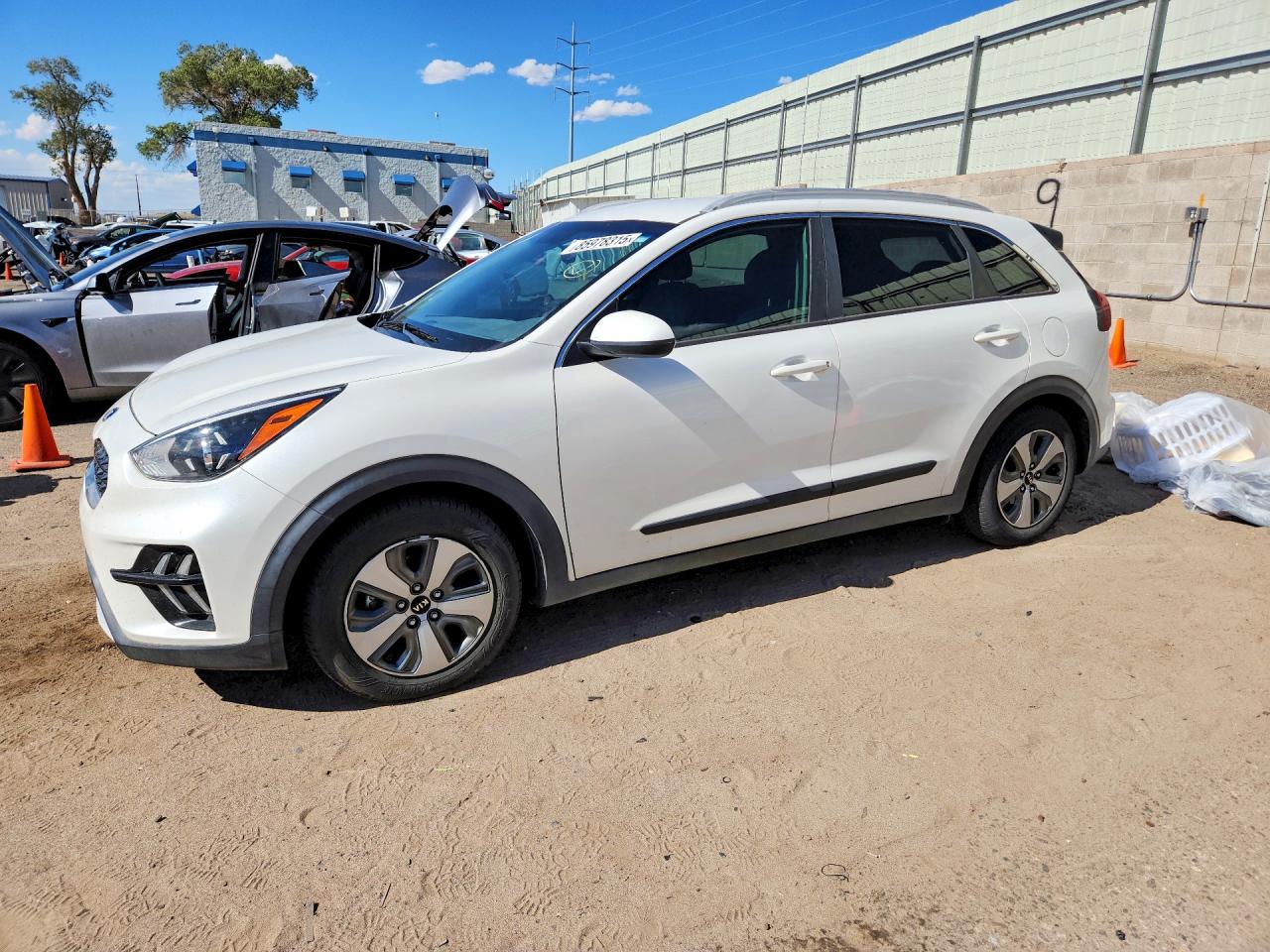 2020 Kia Niro LX, VIN KNDCB3LC0L5367793 — Side