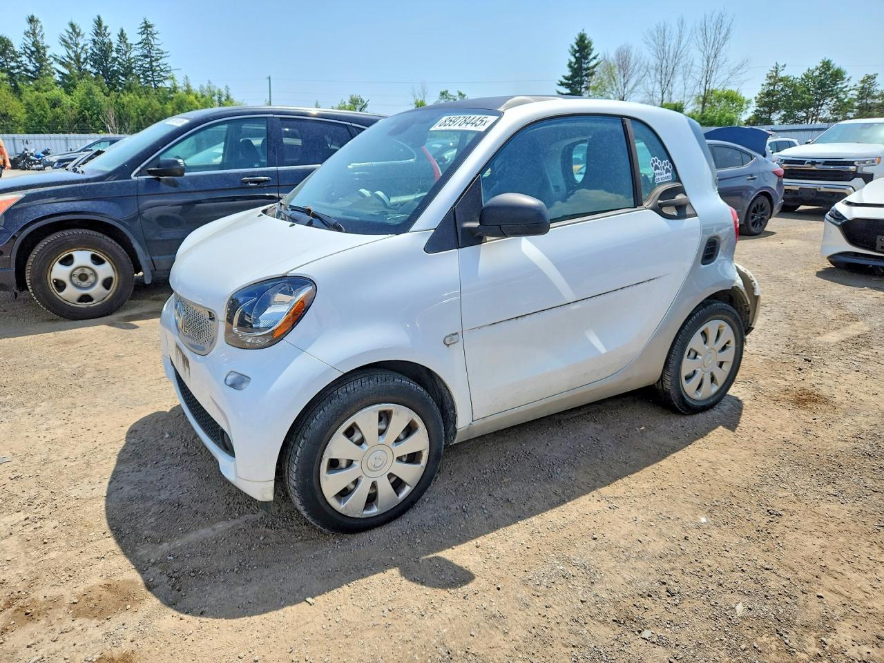 2016 Smart fortwo Passion, VIN WMEFJ5DA9GK153905 — Rear end