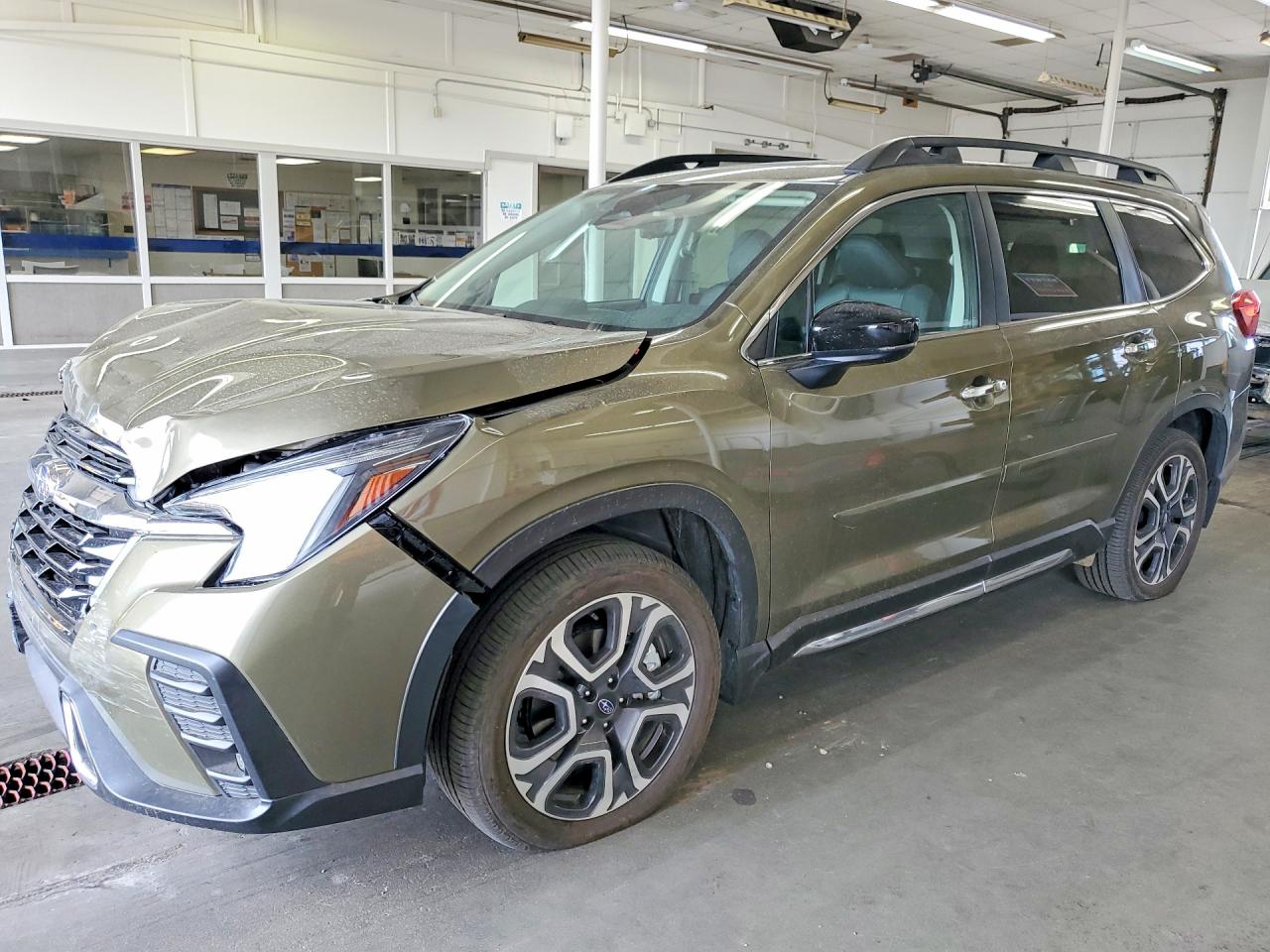 2025 Subaru Ascent Touring, VIN 4S4WMAUD8S3437288 — Front end