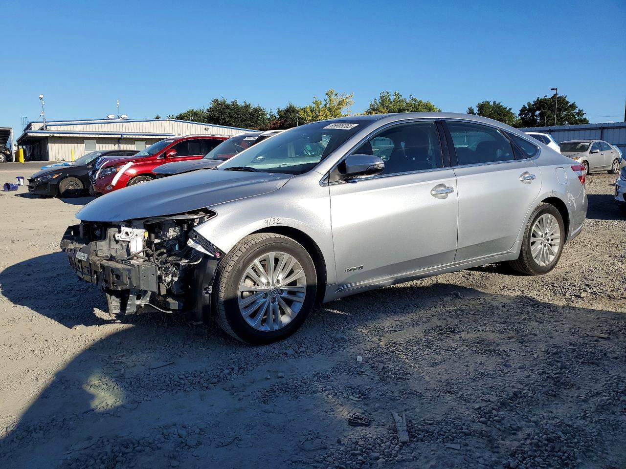 2015 Toyota Avalon Limited, VIN 4T1BD1EB6FU047365 — Front end