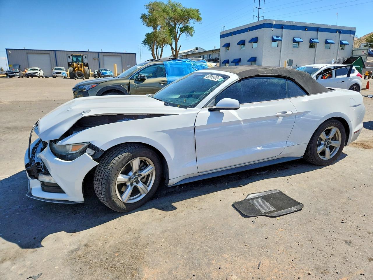 2016 Ford Mustang V6, VIN 1FATP8EM3G5307104 — Front end
