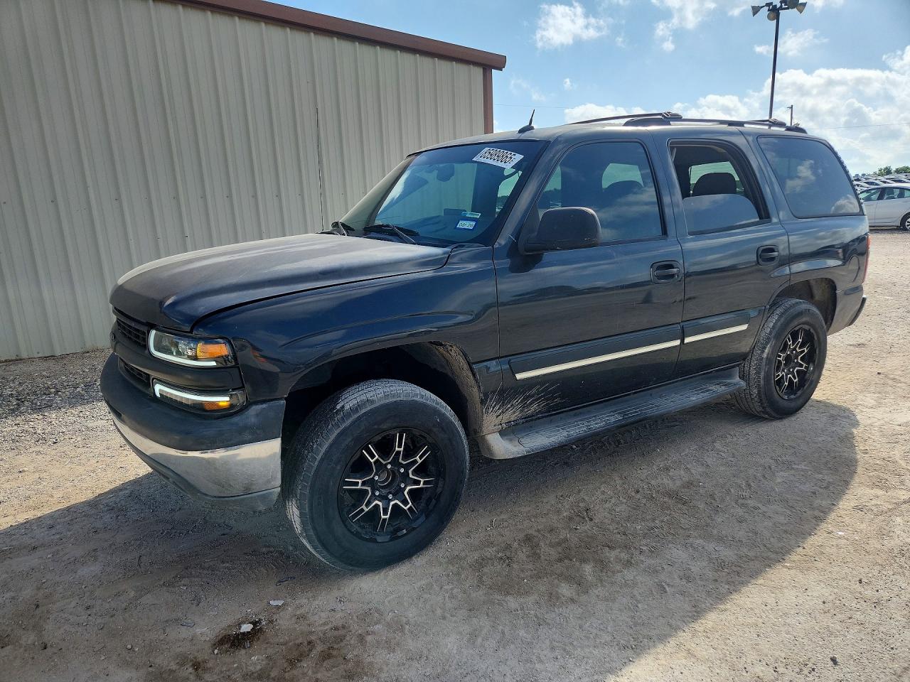2005 Chevrolet Tahoe LS, VIN 1GNEC13V75R133844 — Град