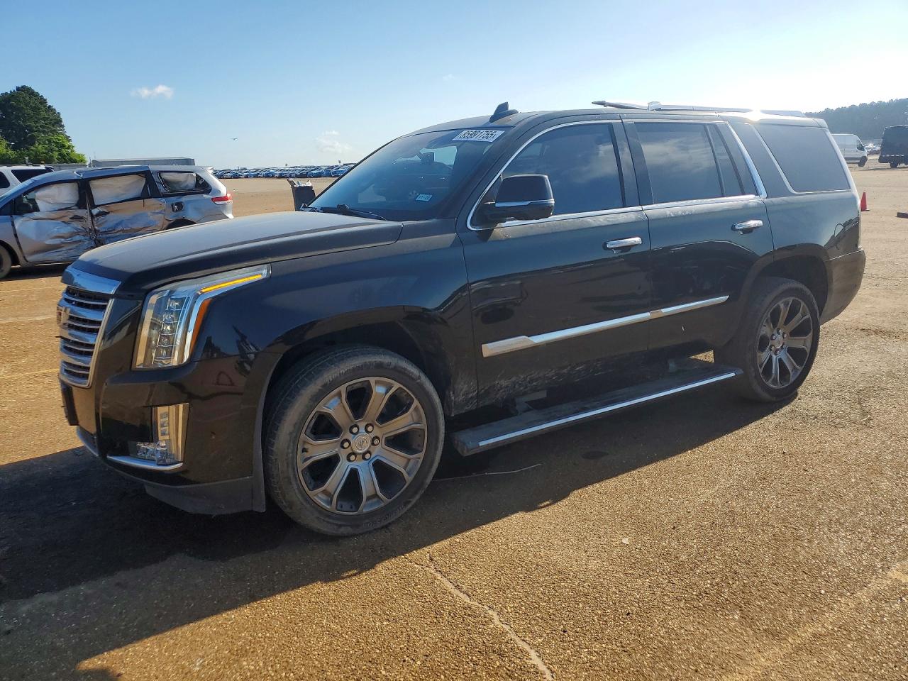 2018 Cadillac Escalade Platinum, VIN 1GYS4DKJ7JR301835 — Крыша