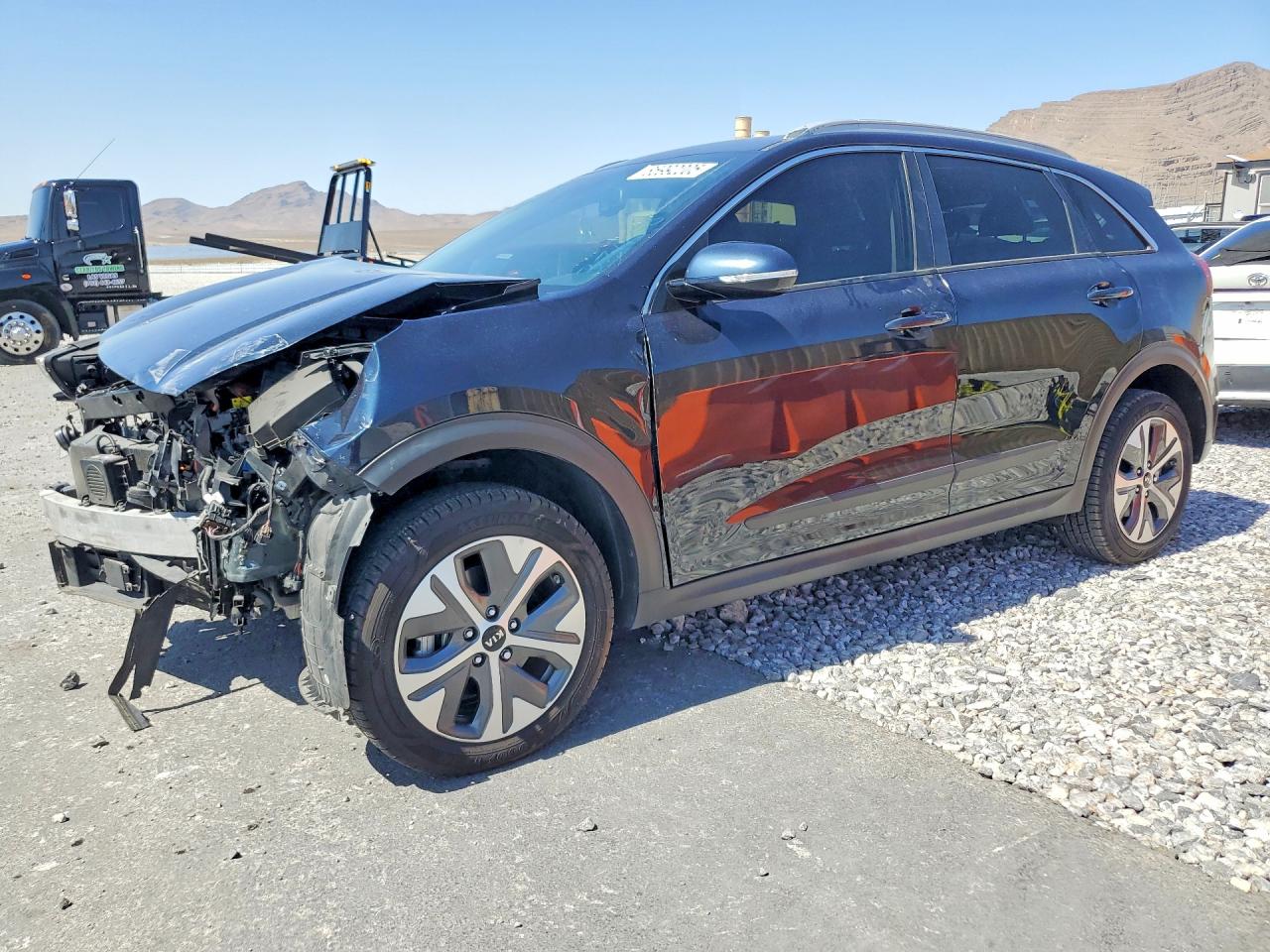 2020 Kia Niro EX, VIN KNDCC3LG4L5074804 — Front end
