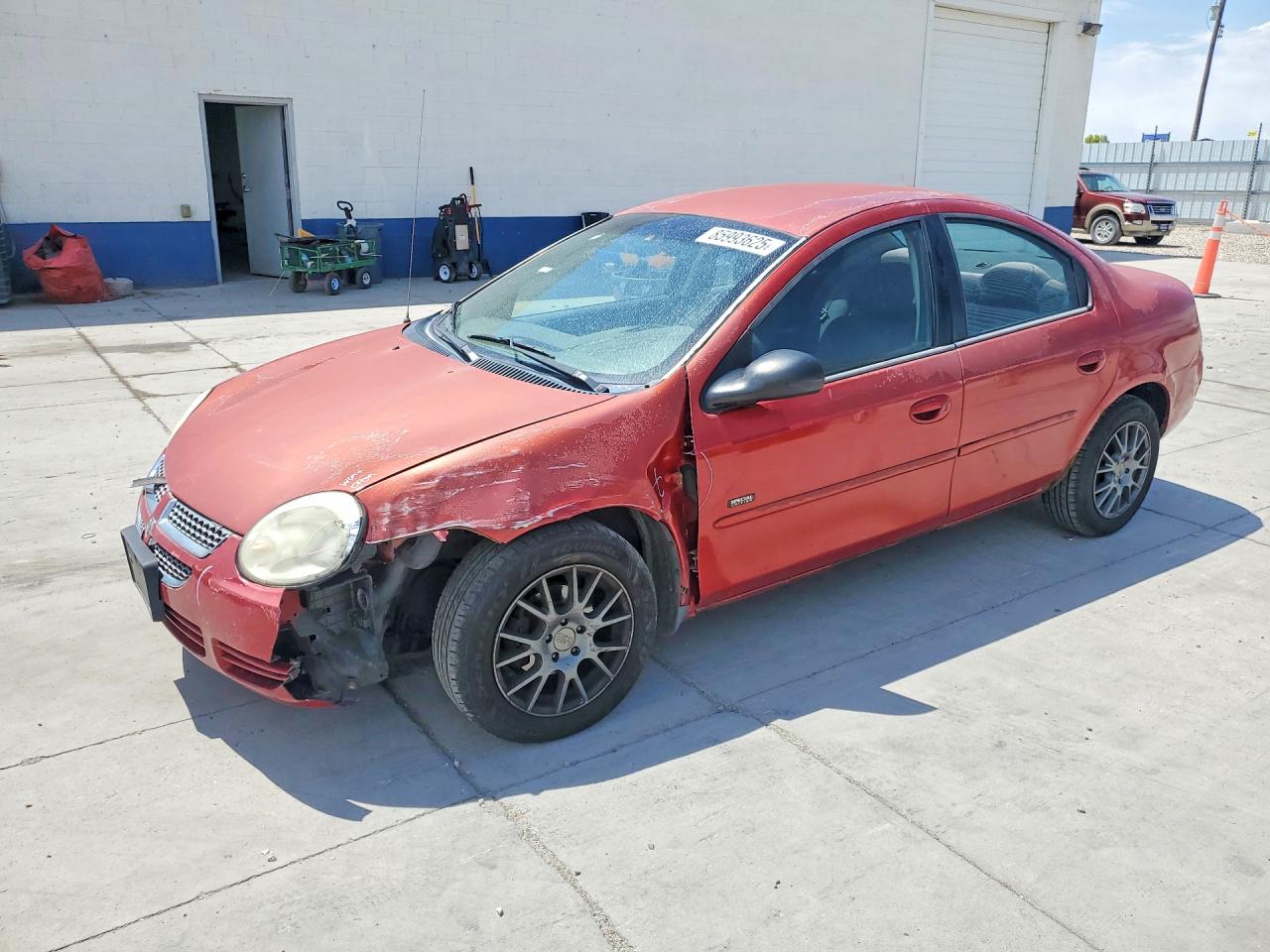 2005 Dodge Neon SXT, VIN 1B3ES56C45D142352 — Front end