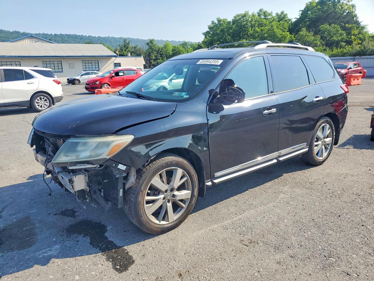 2014 Nissan Pathfinder Platinum, VIN 5N1AR2MM5EC715876 — Перед