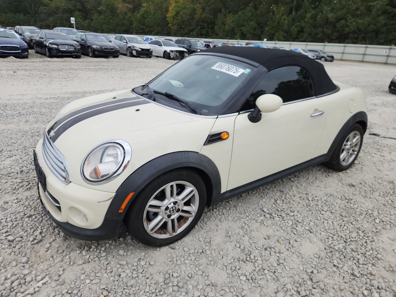 2014 MINI Roadster, VIN WMWSY1C54ET625731 — Front end