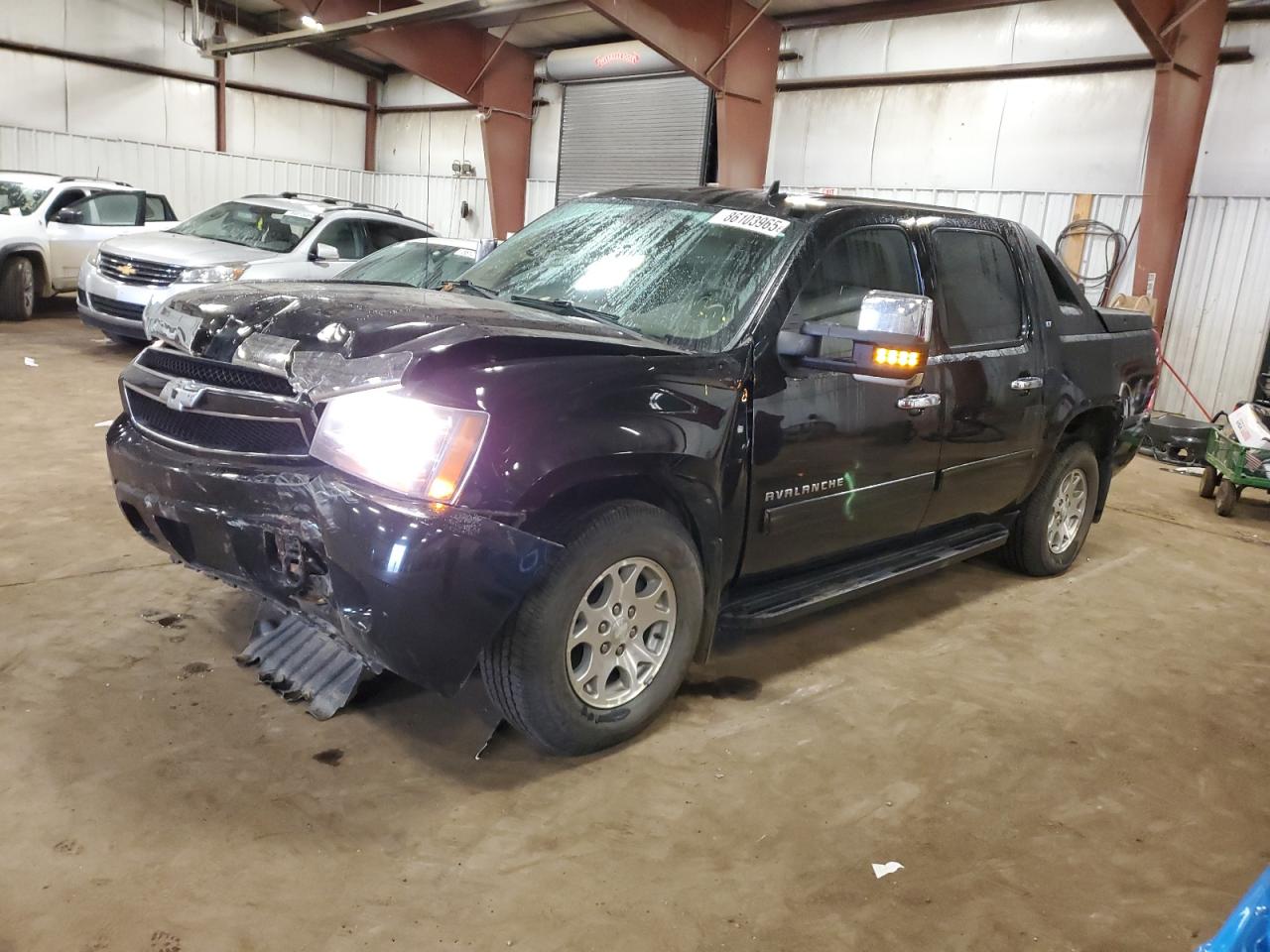 2011 Chevrolet Avalanche LT, VIN 3GNTKFE39BG200409 — Front end