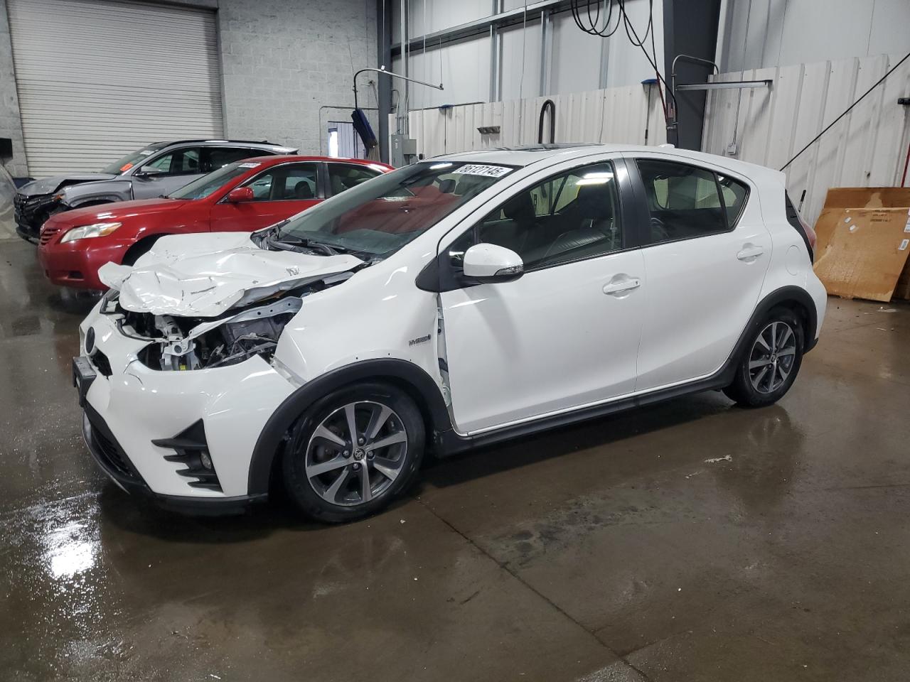 2018 Toyota Prius One, VIN JTDKDTB38J1600590 — Front end
