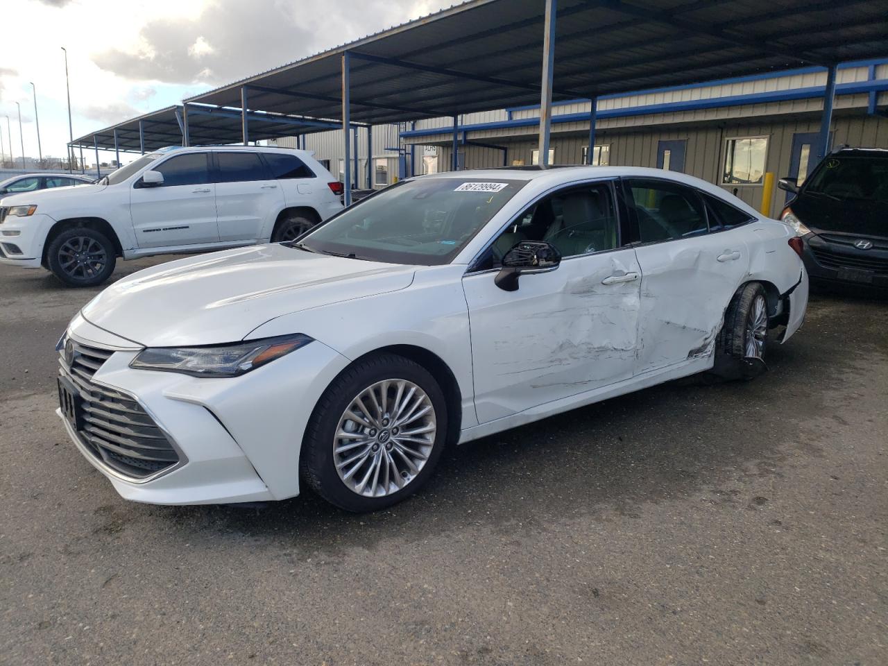 2020 Toyota Avalon Limited, VIN 4T1DZ1FB8LU045511 — Side