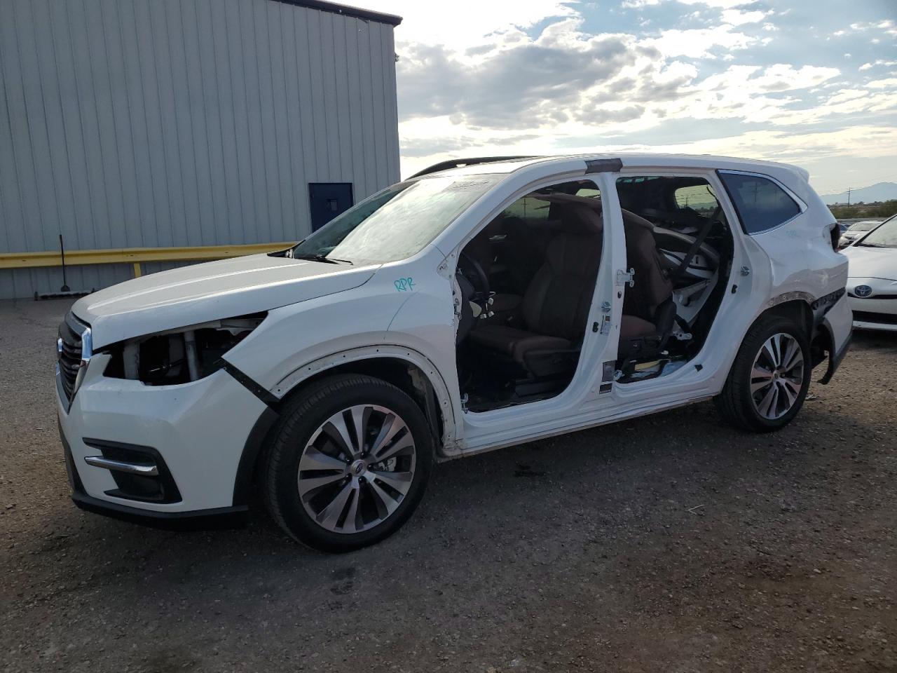 2021 Subaru Ascent Touring, VIN 4S4WMARD3M3472963 — Side