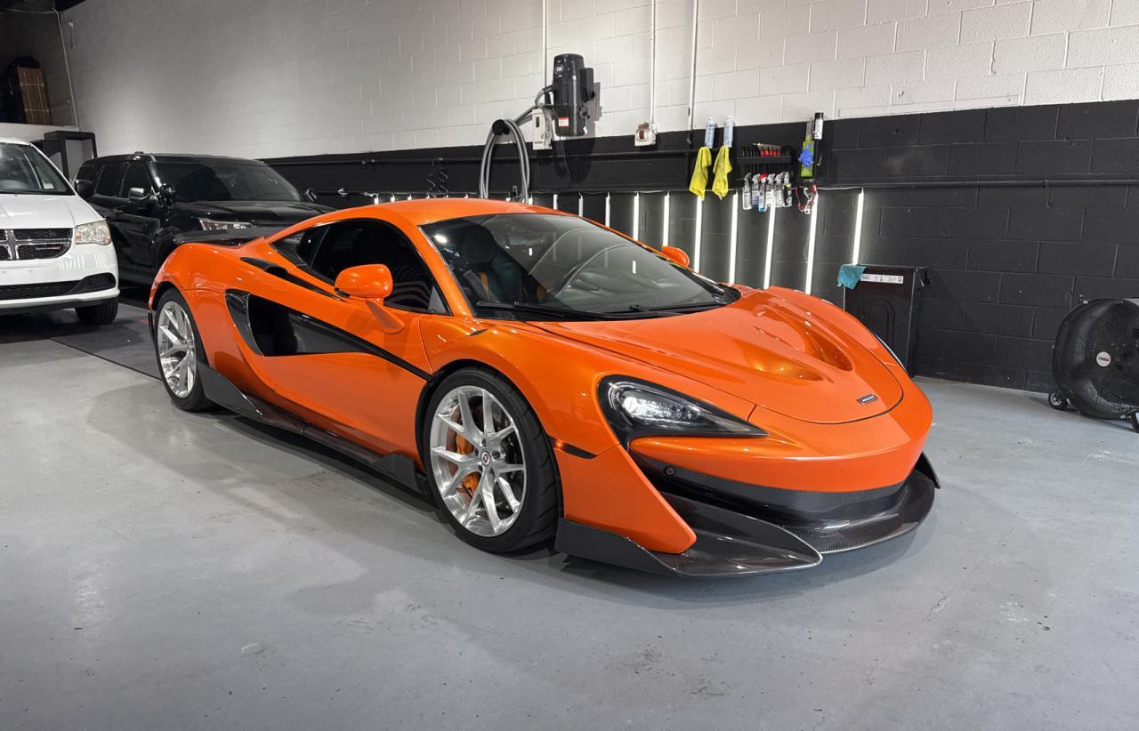 2016 McLaren 570S, VIN SBM13DAA8GW000904 — Minor dents and scratches