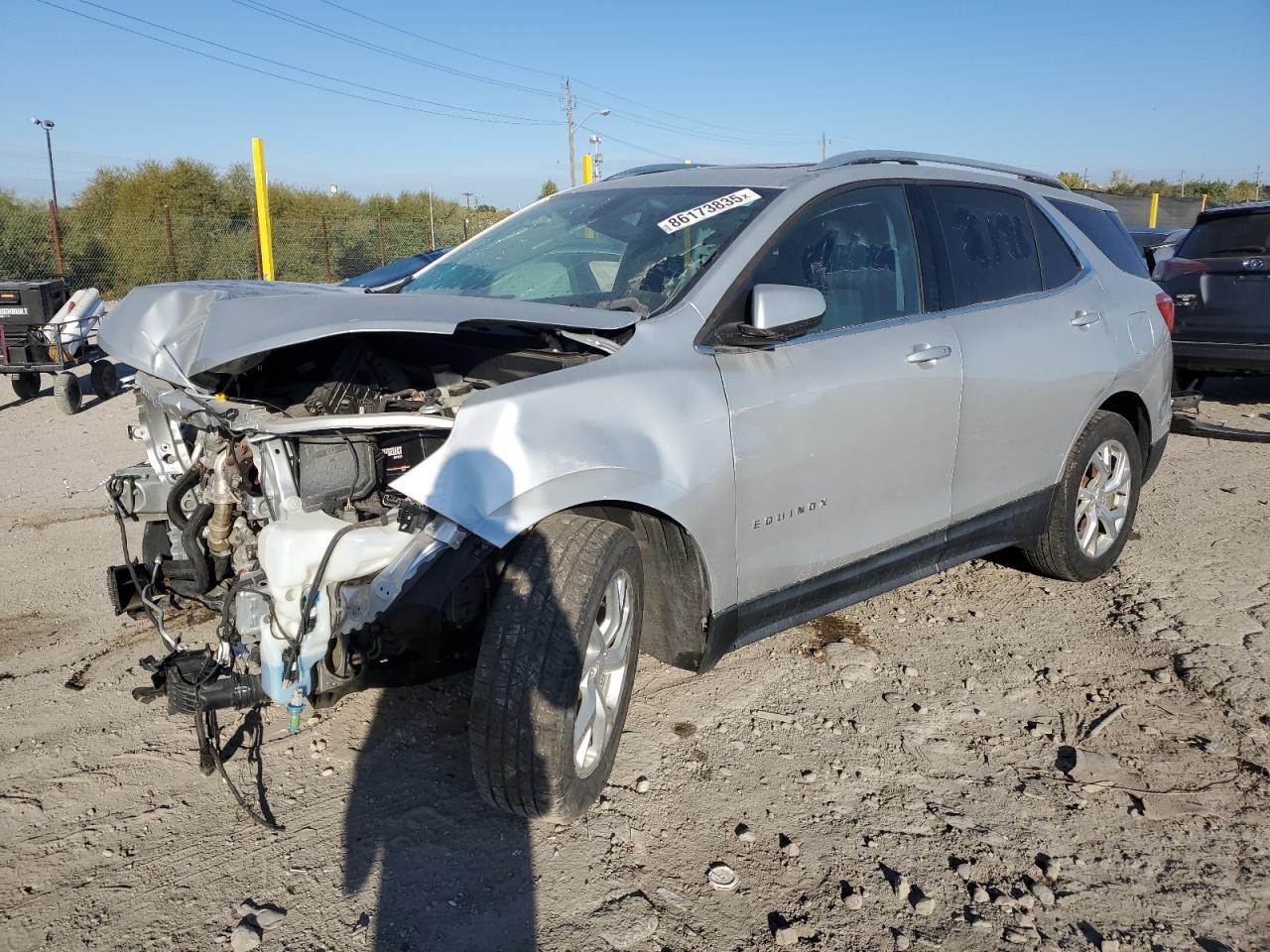 2018 Chevrolet Equinox LT, VIN 2GNAXKEX9J6222196 — Front end