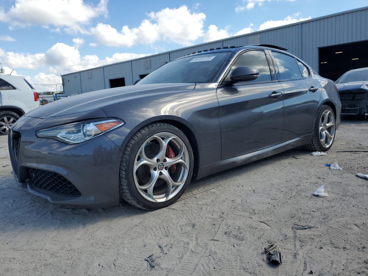 2018 Alfa Romeo Giulia Ti Lusso, VIN ZARFAECNXJ7589584 — Вода / потоп
