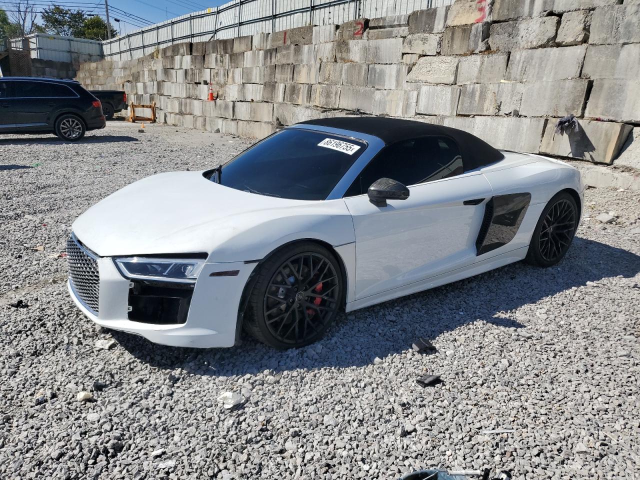 2017 Audi R8, VIN WUAVACFX7H7903311 — Front end