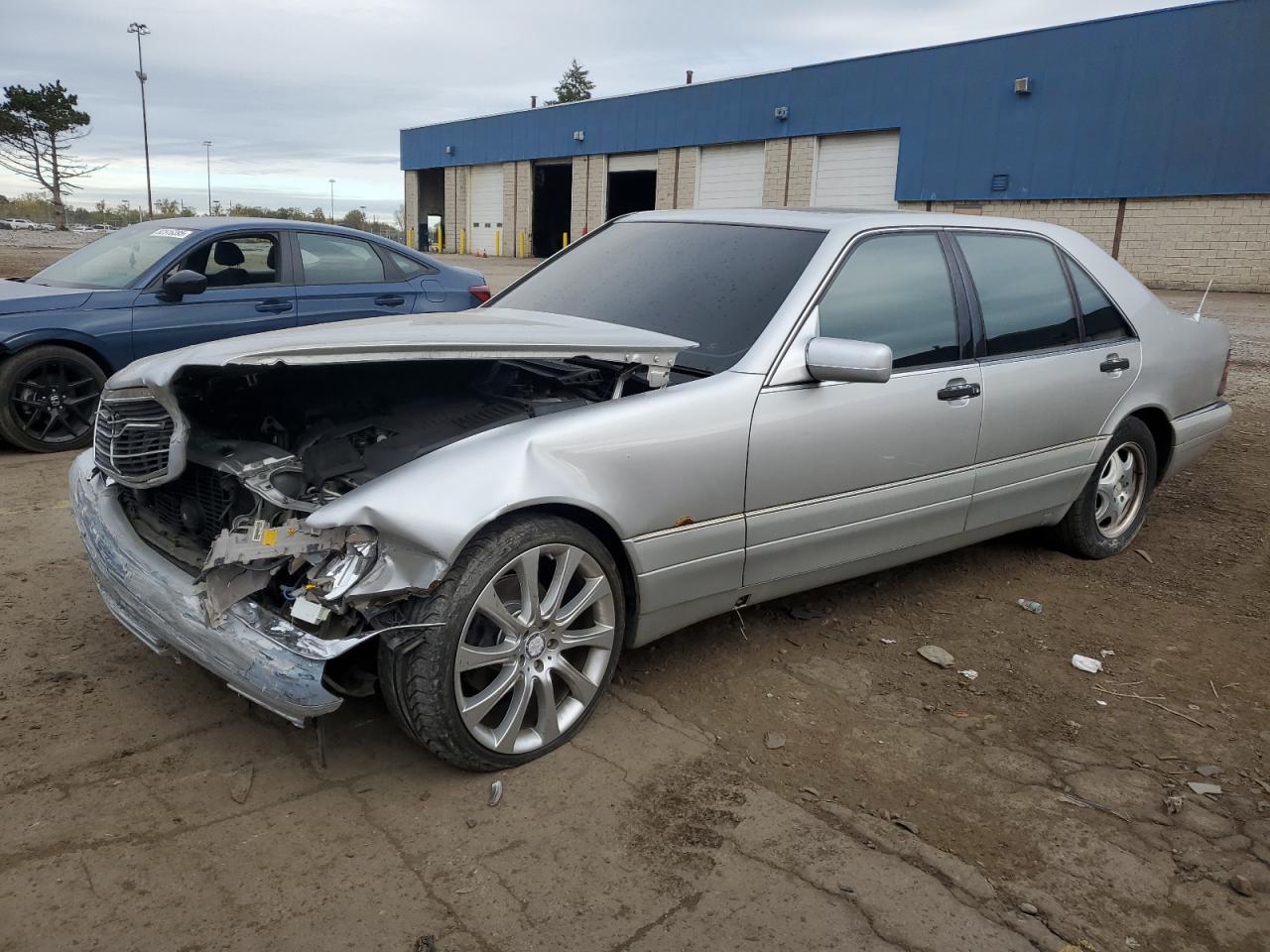 1997 Mercedes-Benz S 320/430/500, VIN WDBGA51G6VA372883 — Front end