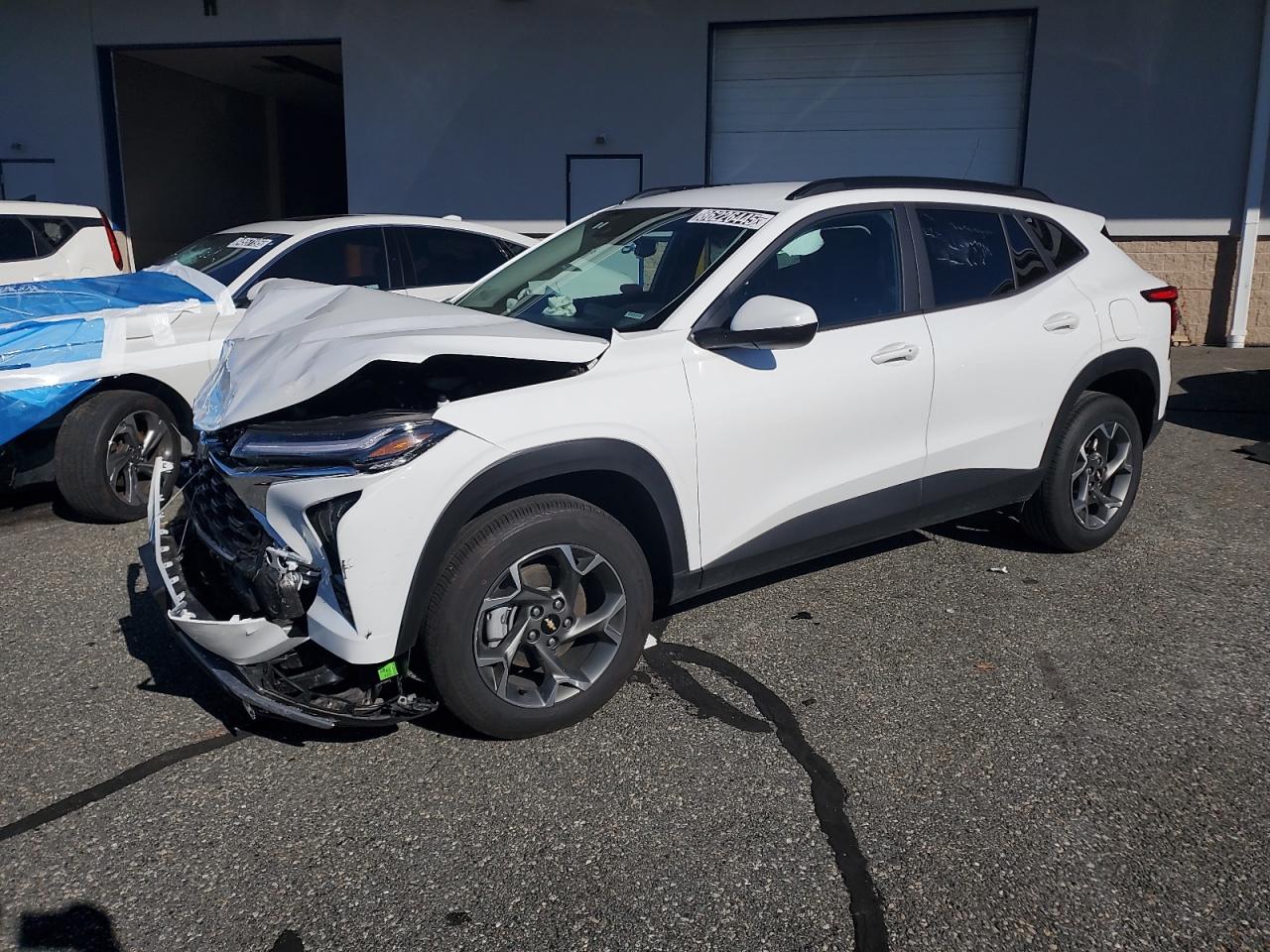 2025 Chevrolet Trax LT, VIN KL77LHEP6SC237889 — Front end