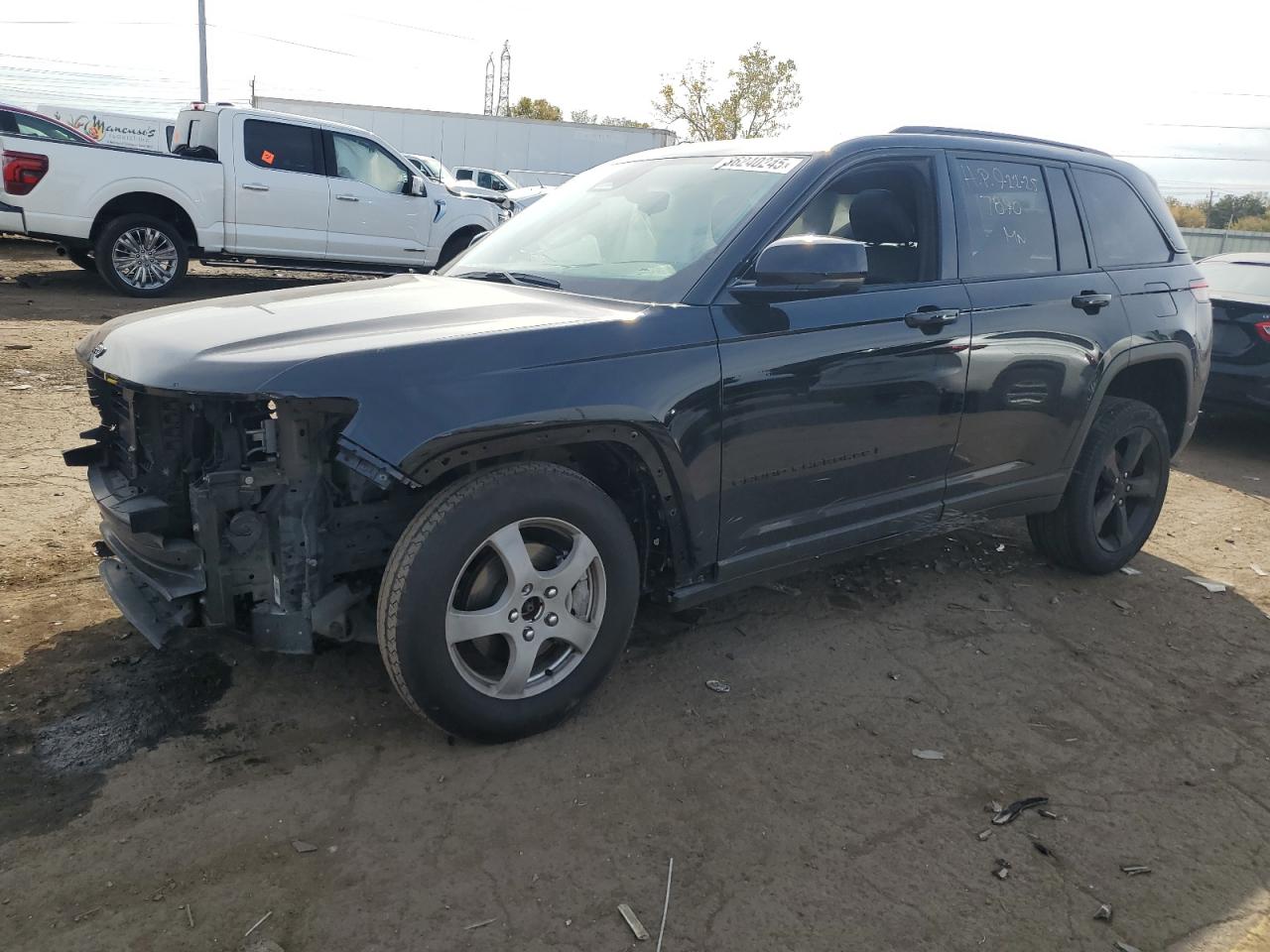 2024 Jeep Grand Cherokee Limited, VIN 1C4RJHBG1RC217890 — Front end
