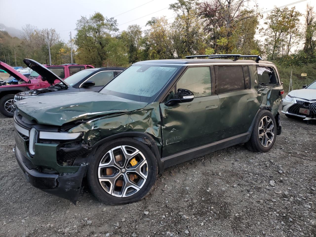 2023 Rivian R1S Launch Edition, VIN 7PDSGABLXPN020988 — Фото с аукциона