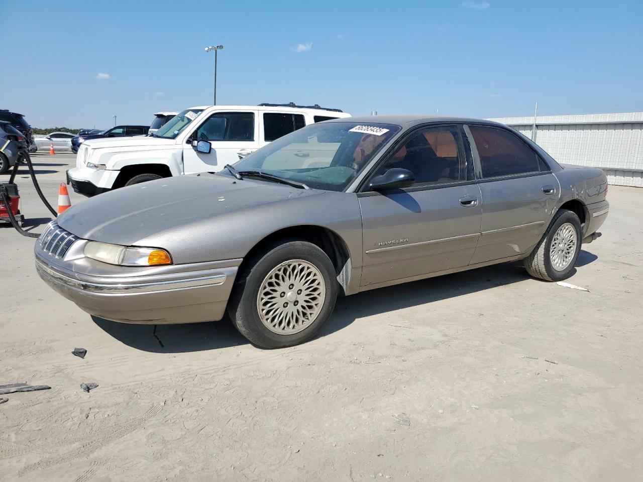 1997 Chrysler Concorde, VIN 2C3HD56FXVH788101 — Front end