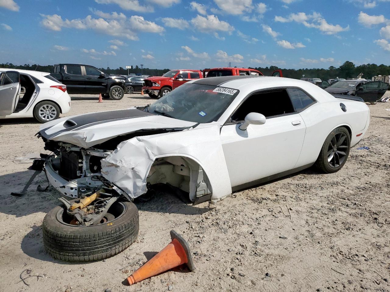 2019 Dodge Challenger GT, VIN 2C3CDZJG3KH727511 — Front end