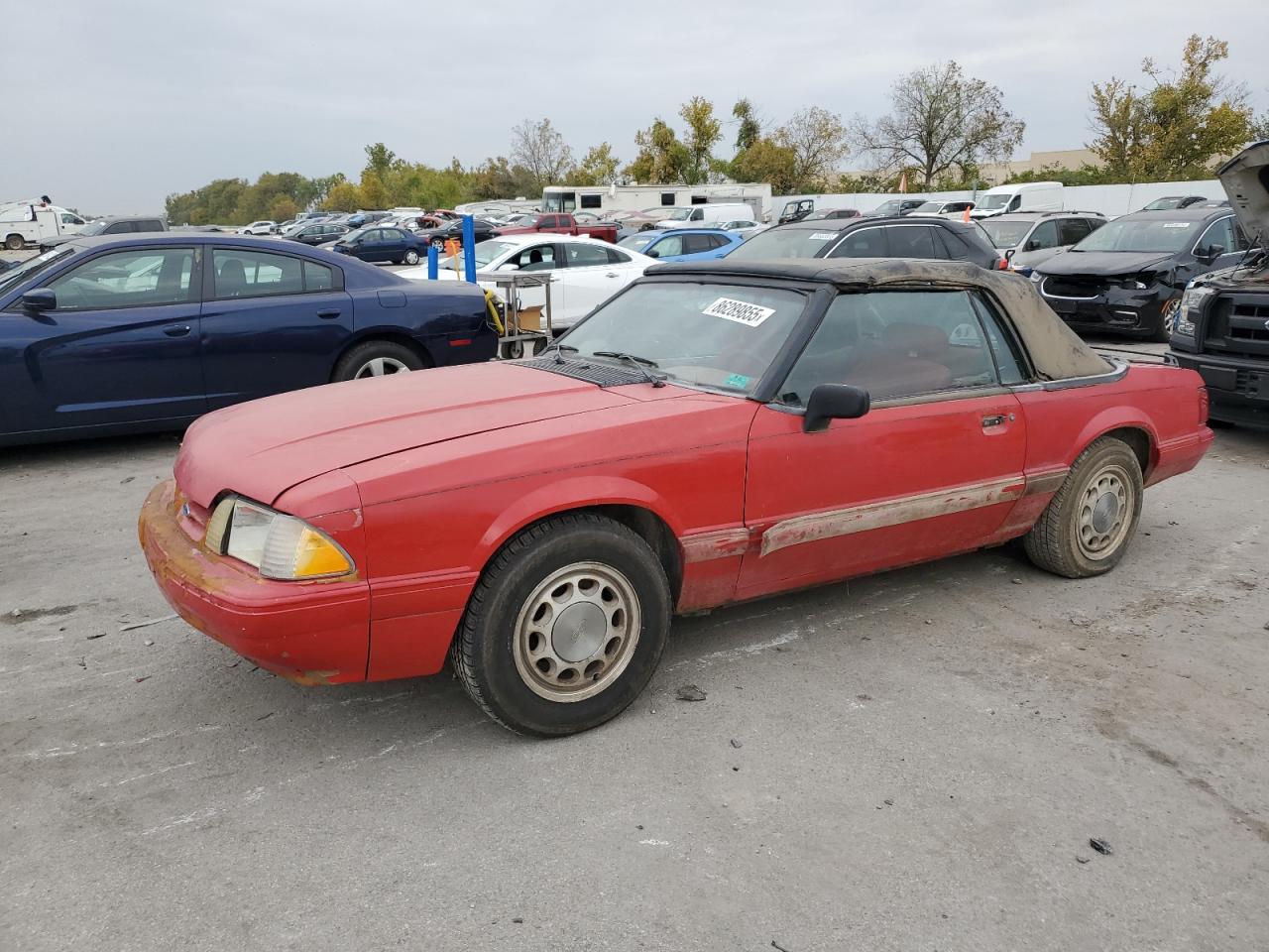 1992 Ford Mustang LX, VIN 1FACP44M6NF162464 — Front end