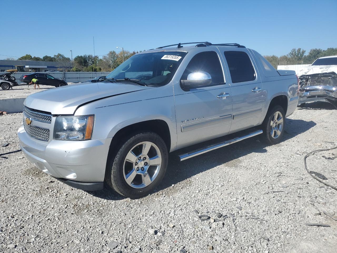 2013 Chevrolet Avalanche LS, VIN 3GNMCEE06DG316316 — Rear end