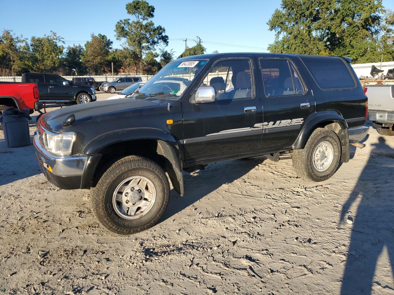 1995 Toyota Hilux, VIN KZN1300012316 — Зад