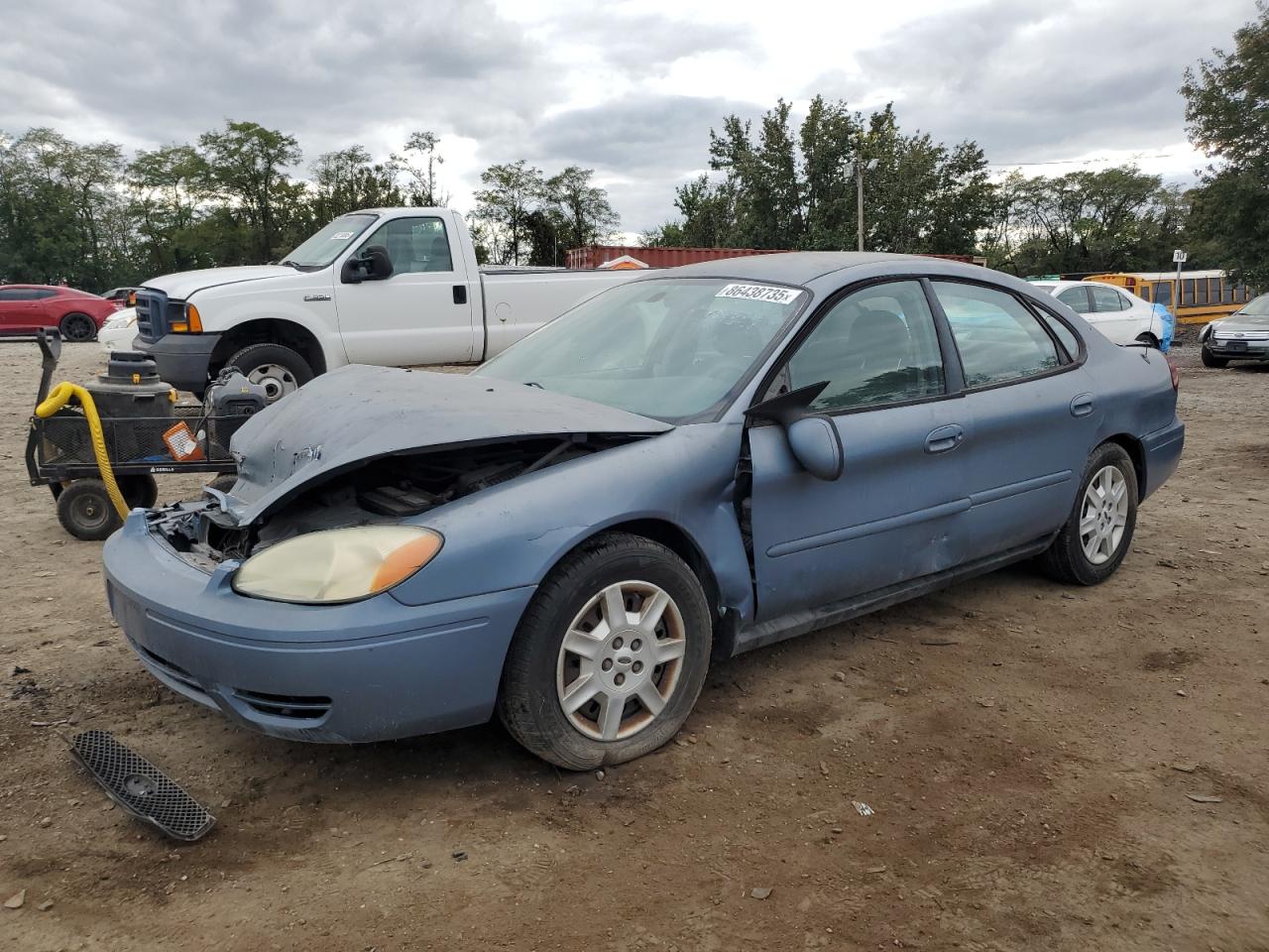 2007 Ford Taurus SE, VIN 1FAHP53U97A155473 — Front end