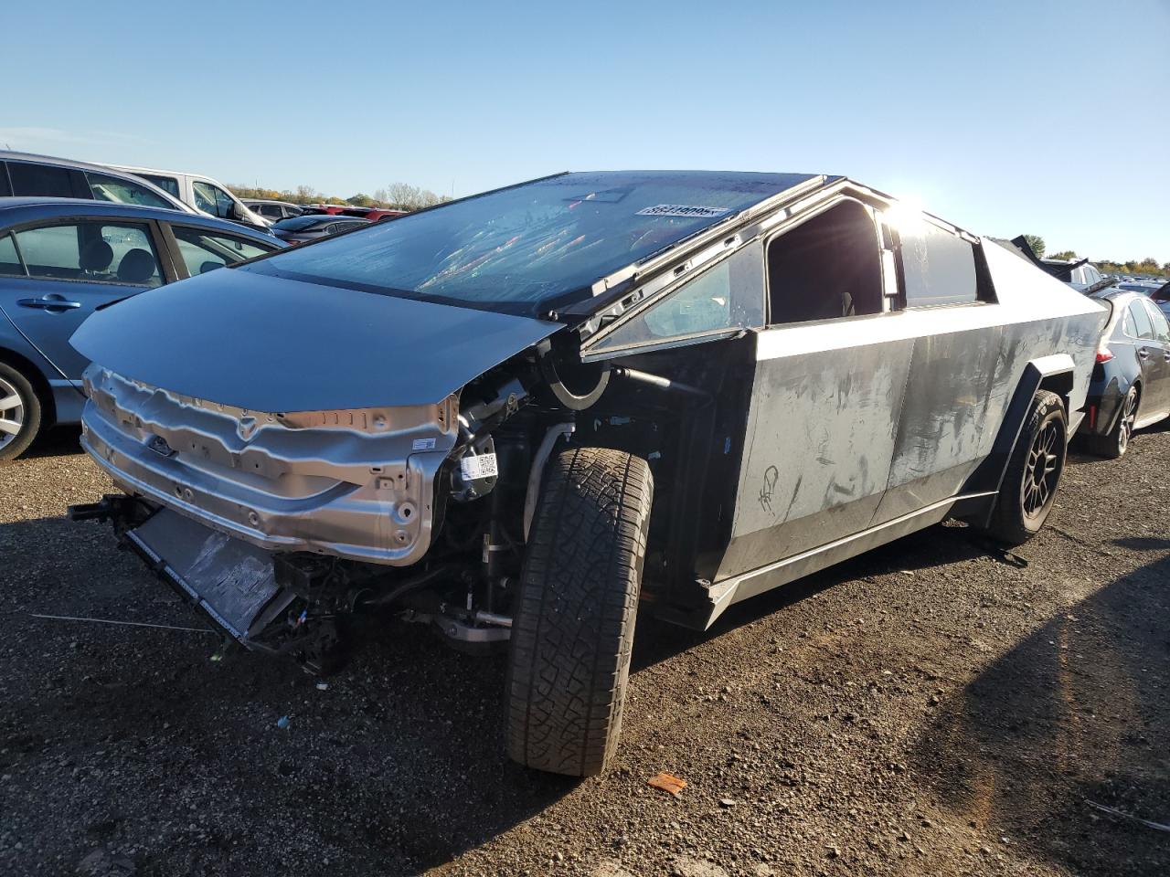 2025 Tesla Cybertruck, VIN 7G2CEHED7SA071428 — Front end