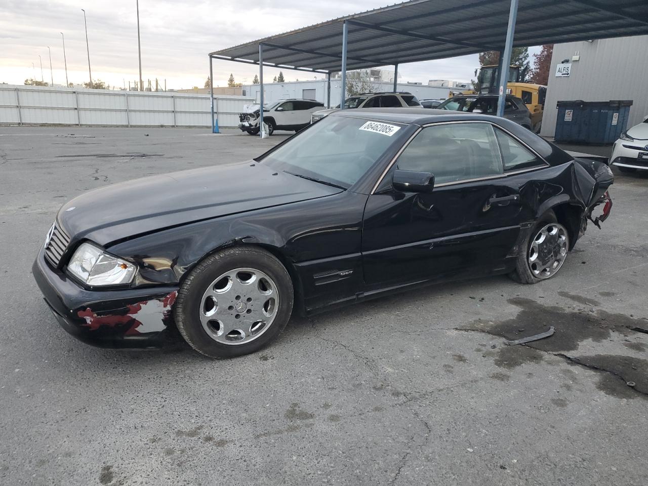 1998 Mercedes-Benz SL 500, VIN WDBFA67F1WF170649 — Side