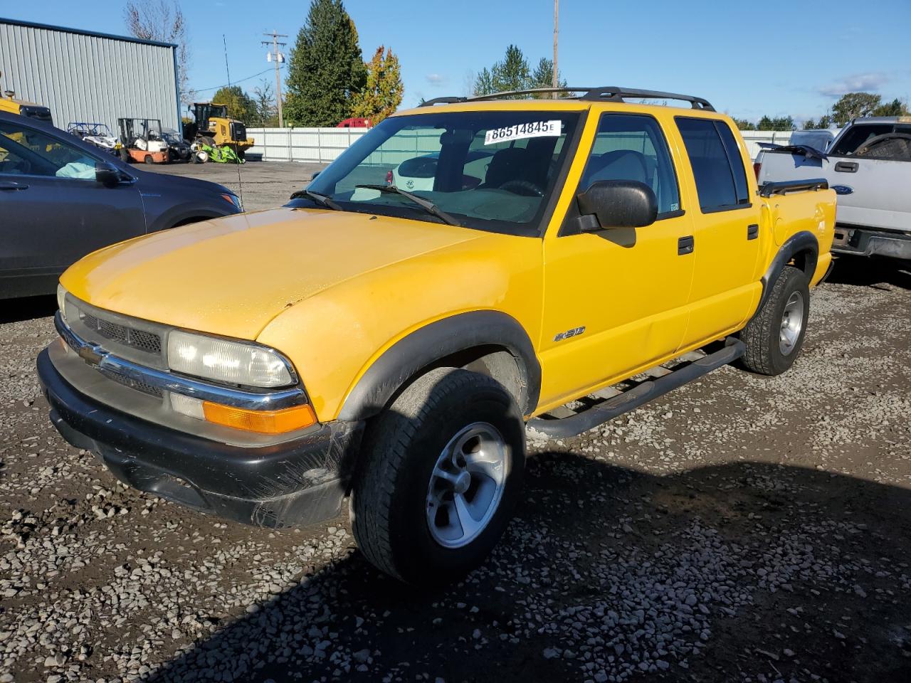 2004 Chevrolet S-10 LS, VIN 1GCDT13X64K109726 — Side