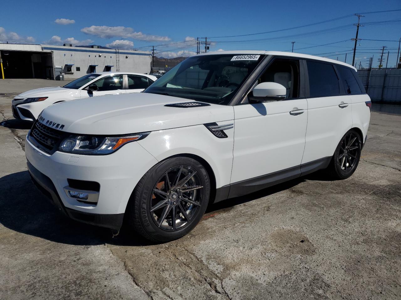 2015 Land Rover Range Rover Sport HSE, VIN SALWR2VF0FA527265 — Мелкие вмятины и царапины