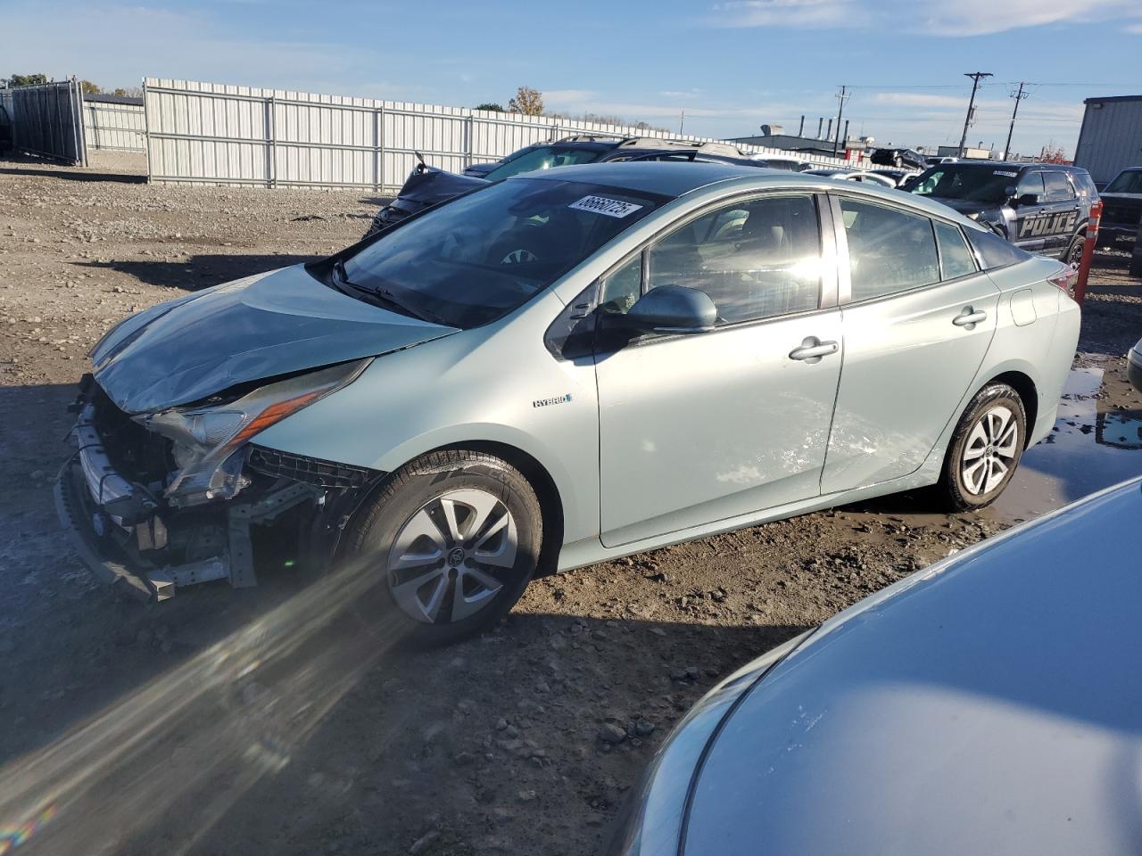 2017 Toyota Prius Two, VIN JTDKBRFU0H3566994 — Front end