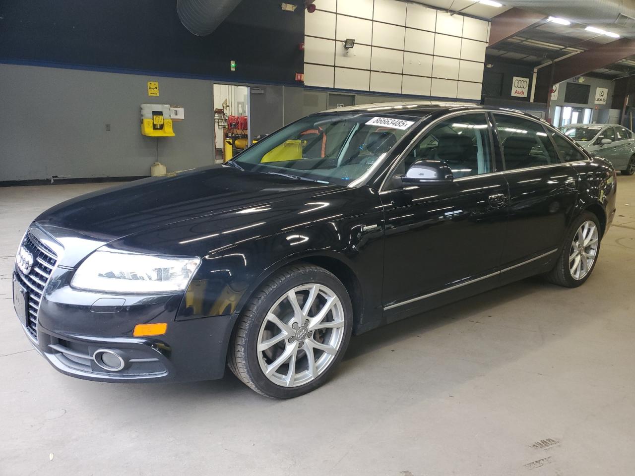 2011 Audi A6 Premium Plus, VIN WAUFGAFB1BN027604 — Фото с аукциона